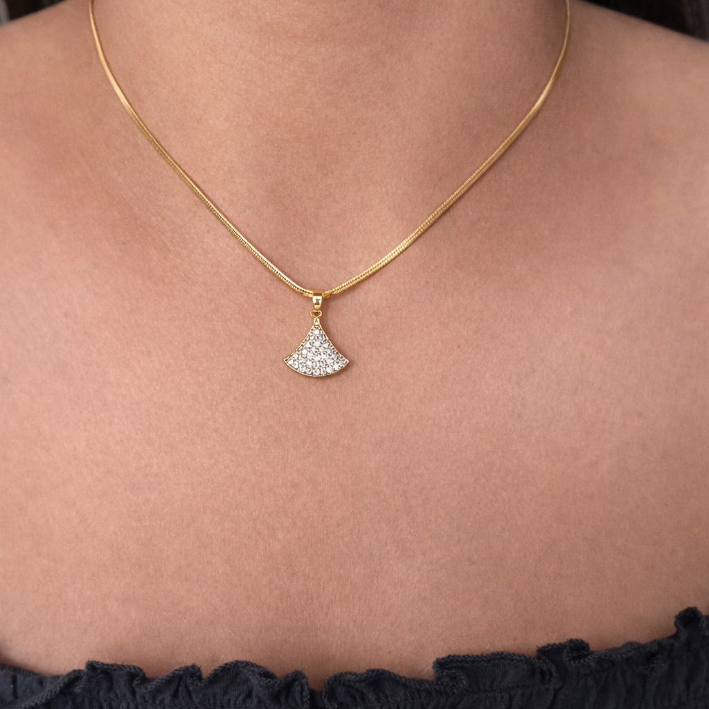 Fan Pendant Necklace