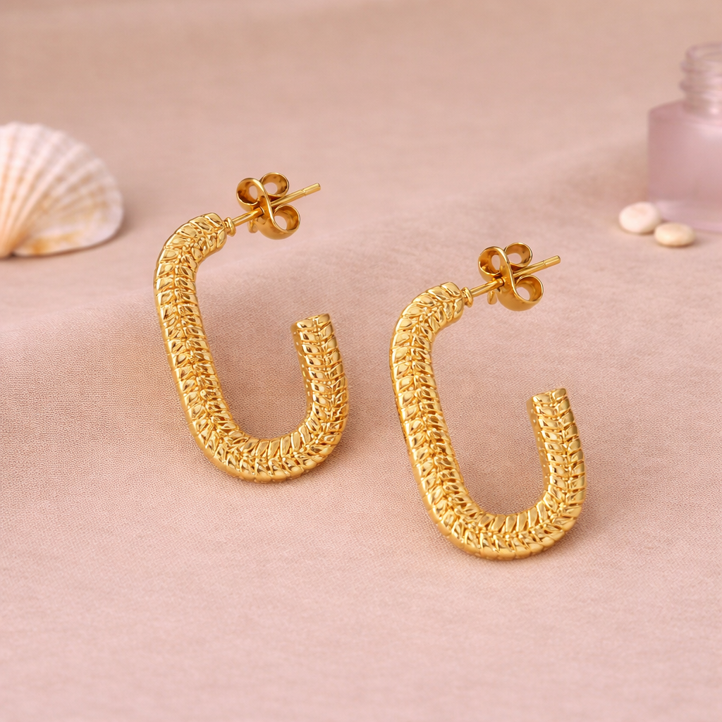 Stormi Half Hoops