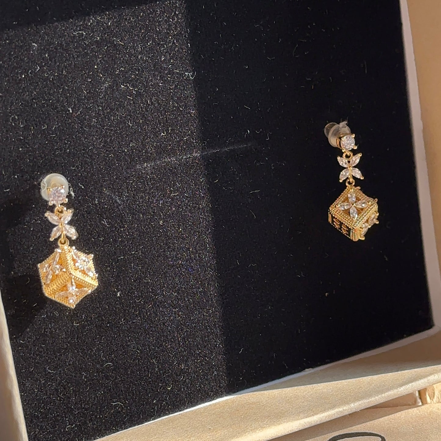 Elara Drop Earrings