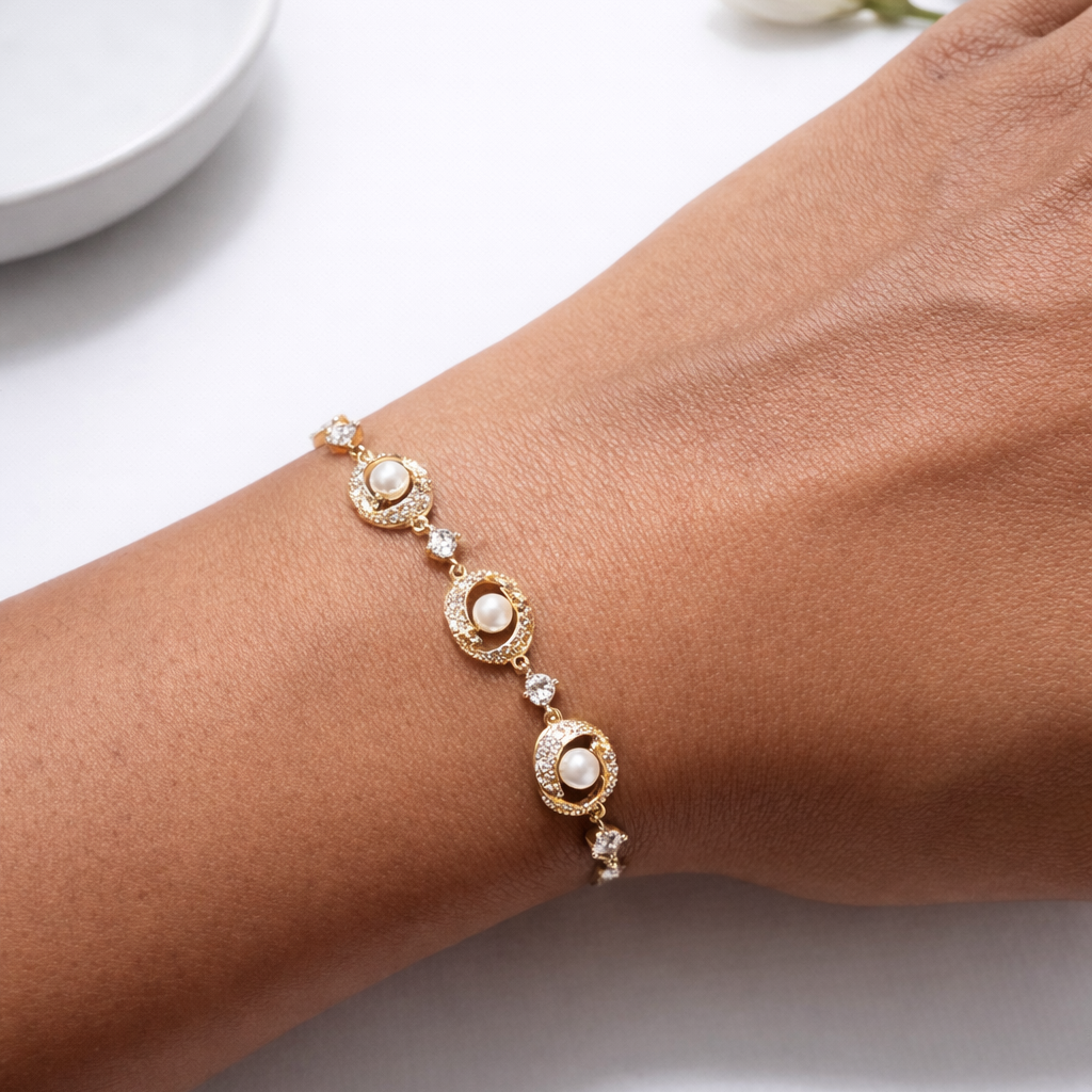 Elise Pearl Bracelet