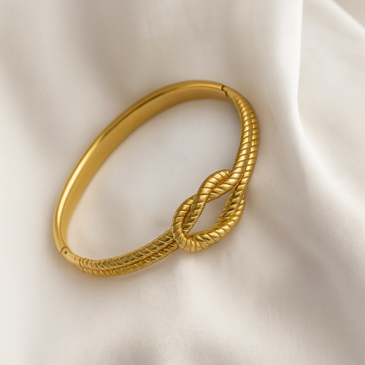 Eterna Knot Bracelet