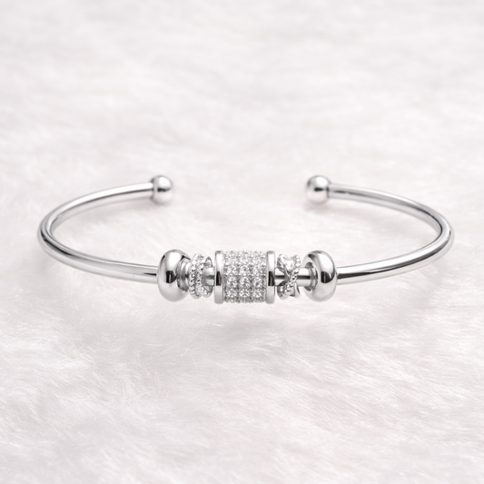 Nova Micro Pavé Cuff