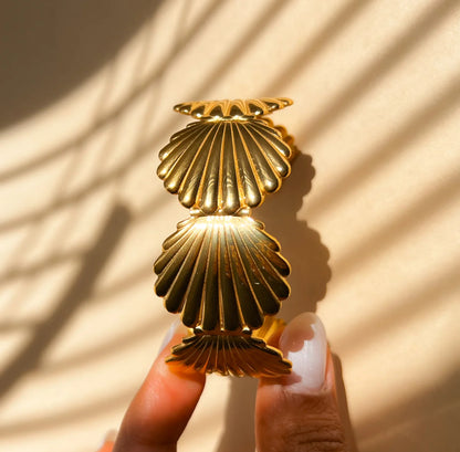Aurelia Shell Cuff