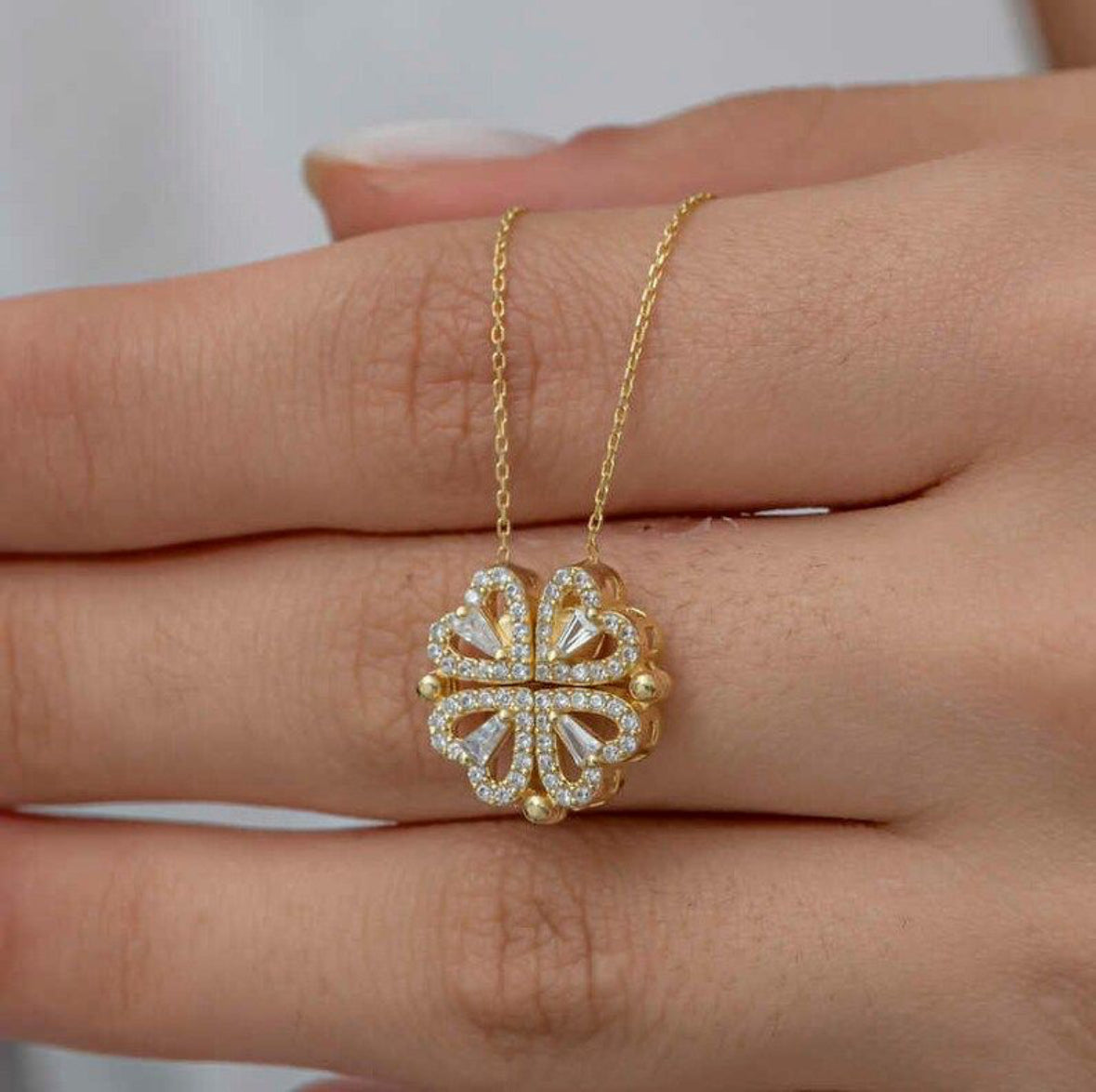 Magnetic Clover Necklace