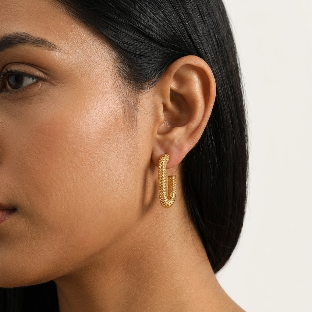Stormi Half Hoops